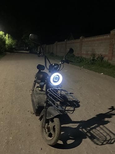 телефон держател для скутера: Электроскутер с передней корзиной и яркой круглой LED-фарой - — 2