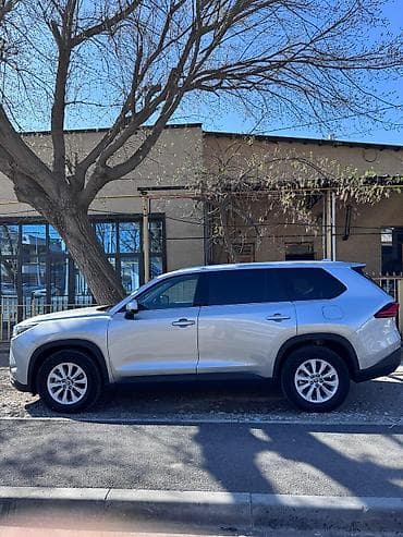 продажа эвакуатор: Toyota Grand Highlander: 2023 г., 2.4 л, Автомат, Бензин, Кроссовер — 7