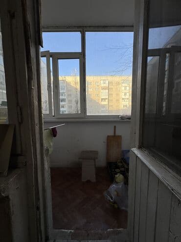 двухкомнатная квартира аламедин 1: 1 комната, 33 м², 105 серия, 6 этаж, Старый ремонт — 5