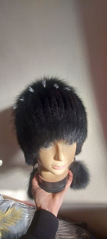 одежды для новорожденных: Шапки женские натуральные, на вязаной основе! Модель подойдет как — 1