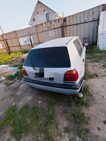гольф багажник: Volkswagen Golf: 1993 г., 1.6 л, Механика, Бензин, Хэтчбэк — 1