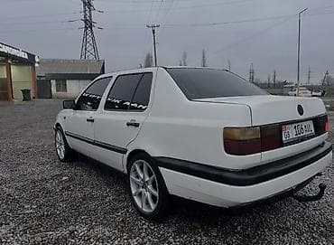 transporter multivan: Volkswagen Vento: 1994 г., 2 л, Ручные, Бензин, Седан — 5
