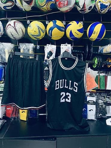 tech flecee nike: Баскетбольный комплект BULLS 23 (майка + шорты), черный. - Дизайн — 2