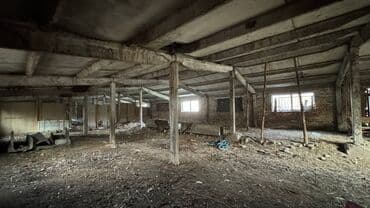 продажа дома в токмаке: Сдаю в аренду производственное помещение или кошару 280 м2., без — 8