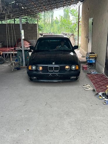 forester 2022: BMW 5 series: 1990 г., 2 л, Механика, Бензин, Седан — 3