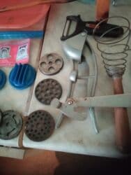 электро шашлычник: Аэрогриль печь мясныемучные,и фрукты и овощи2300с.соквыжималка — 14