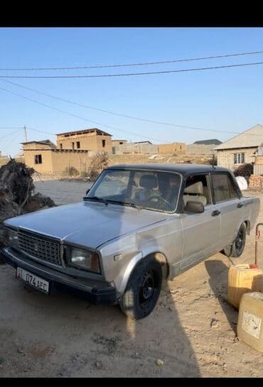 ВАЗ (ЛАДА) 2107: 2010 г., 1.6 л, Механика, Бензин, Седан