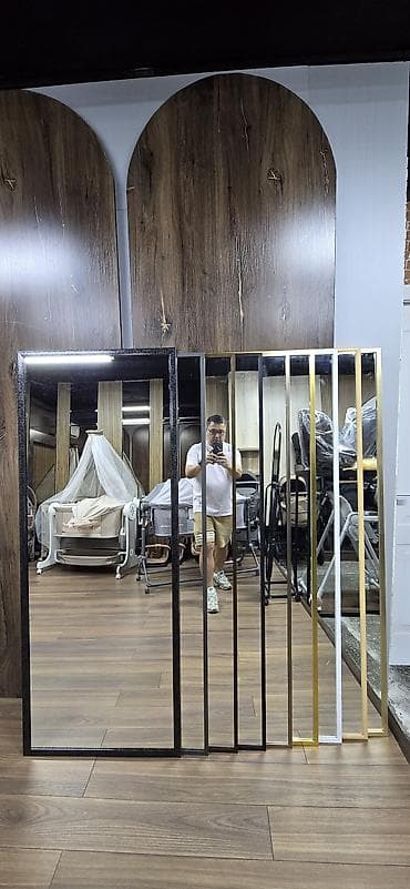 зеркало с ножками: Зеркало в ПВХ раме. Размер 170х70 см, в полный рост. В наличии. Также — 3