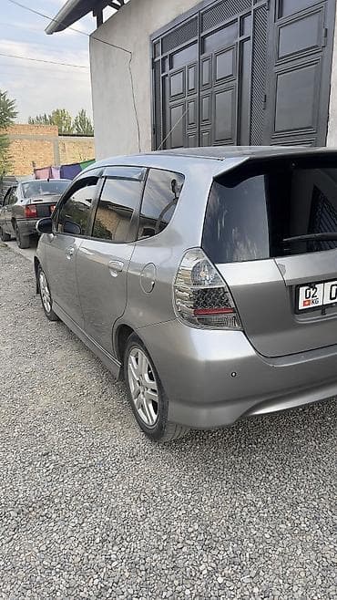 jac js6: Honda Fit: 2003 г., 1.5 л, Вариатор, Бензин, Хэтчбэк — 4