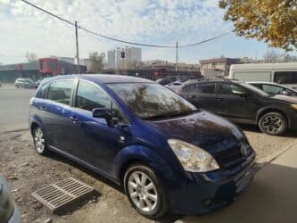 продаю тойота раф4: Toyota Corolla Verso: 2004 г., 1.8 л, Механика, Бензин, Минивэн — 3