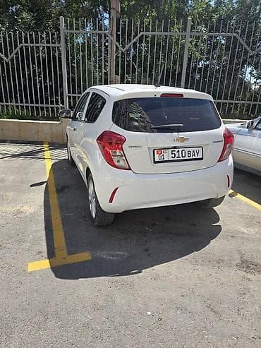 Продажа авто: Chevrolet Spark: 2021 г., 1 л, Автомат, Бензин, Хэтчбэк — 3