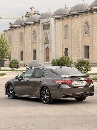 Toyota: Toyota Camry: 2019 г., 2.5 л, Автомат, Бензин, Седан — 4