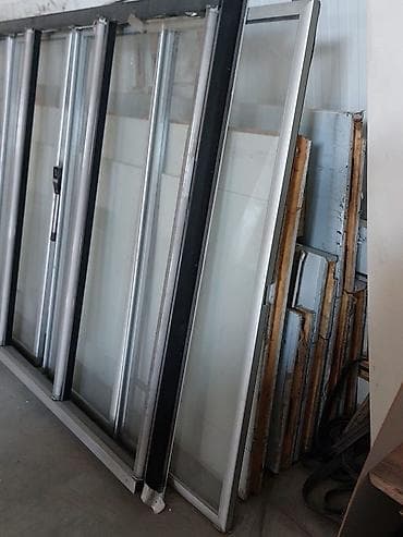 Холодильное оборудование: Холодильный агрегат и стеклянные витринные/холодильные двери (комплект — 4
