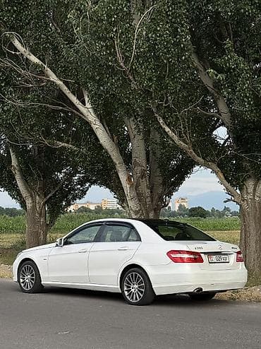 Транспорт: Mercedes-Benz E-Class: 2012 г., 1.8 л, Автомат, Газ, Седан — 2