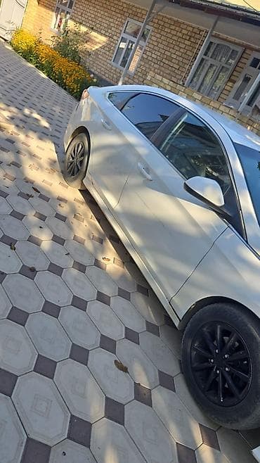 лампы для салона: Hyundai Sonata: 2017 г., Седан — 4
