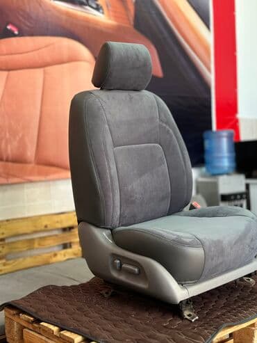 чехол кресло: Чехлы Экокожа, С подушкой, цвет - Черный, Toyota, Новый, Самовывоз — 1