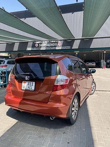 Унаа сатуу: Honda Fit: 2012 г., Хетчбек — 2