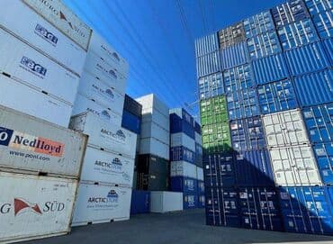 продаю строительный вагон: Скупка контейнеров Куплю контейнер Оплата на месте Контейнер 40 фут — 7