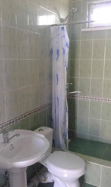 продаю дом ала тоо 1: Продаётся коттедж, расположенный на иссык-куле г Чолпон-Ата в районе — 4