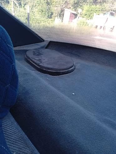 step 2: Volkswagen Passat: 1991 г., Седан — 7