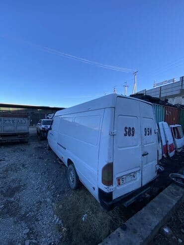 mazda premasy: Жеңил жүк ташуучу унаа, Mercedes-Benz, Стандарт, 3 т, Колдонулган — 5