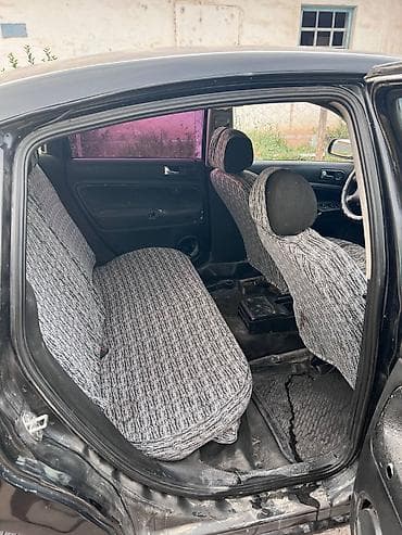 Унаа сатуу: Volkswagen Passat: 1998 г., 1.8 л, Кол менен иштөөчү, Бензин, Седан — 9
