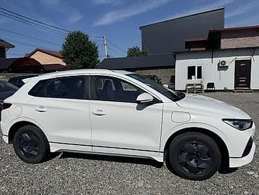 changan a06: BYD E2: 2025 г., 0.1 л, Автомат, Электромобиль, Кроссовер — 2