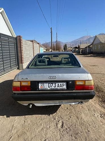 аудио адаптер: Audi 100: 1988 г., 2 л, Механика, Бензин, Седан — 2
