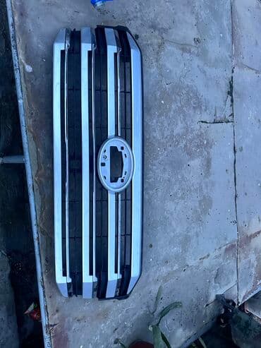 купить сетку для решетки радиатора: Решетка радиатора Toyota 2018 г., Оригинал — 1