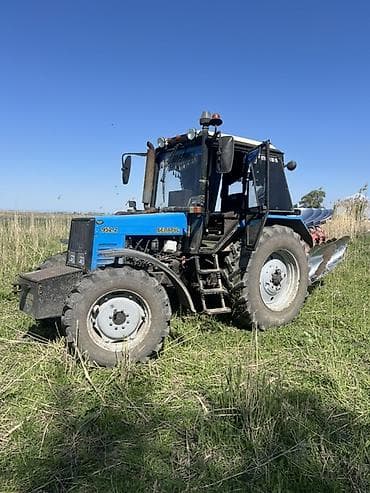 Трактор Беларус МТЗ 952.2 - Полный привод (4х4) at lalafo.kg Трактор Беларус МТЗ 952.2 - Полный привод (4х4)