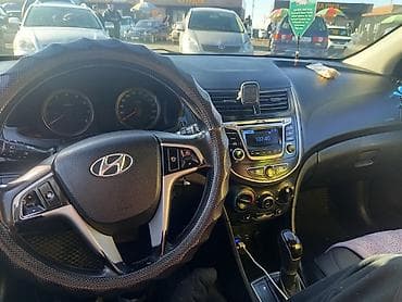 kia rio 2017: Hyundai Solaris: 2016 г., 1.6 л, Вариатор, Газ, Седан — 9