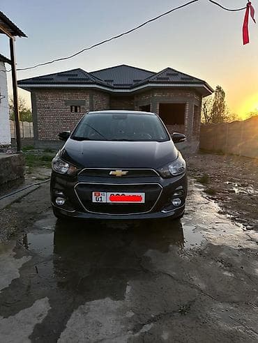 Chevrolet Spark: 2017 г., 1 л, Автомат, Бензин, Хэтчбэк
