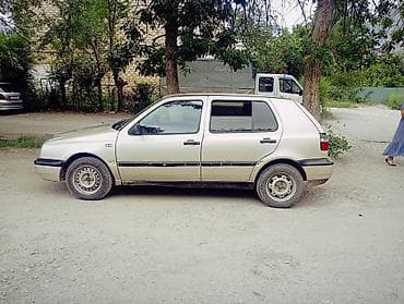 Volkswagen Golf: 1996 г., 1.8 л, Механика, Бензин, Хэтчбэк — 5