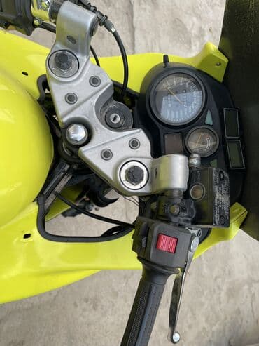 купить двигатель для мотоцикла: Спортбайк Suzuki, 750 куб. см, Бензин, Взрослый, Б/у — 10