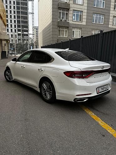 hyunda: Hyundai Grandeur: 2017 г., 3 л, Автомат, Газ, Седан — 4