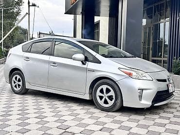 Toyota Prius: 2012 г., 1.8 л, Робот, Гибрид, Седан — 3
