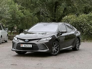 Toyota Camry: 2021 г., 2.5 л, Вариатор, Гибрид, Седан