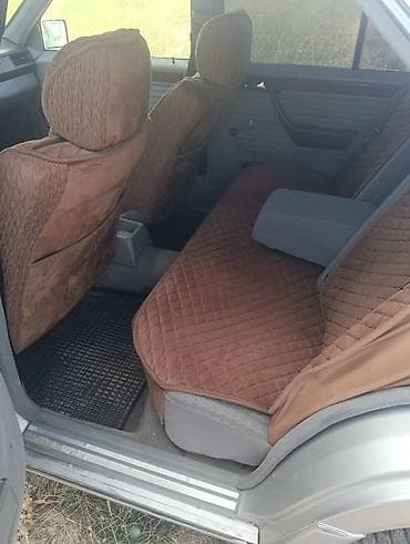Mercedes-Benz W124: 1990 г., 2 л, Автомат, Бензин, Седан — 6