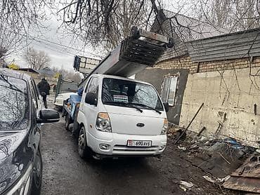 b class: Автовышка, Kia, 2007 г., от 30 м — 9