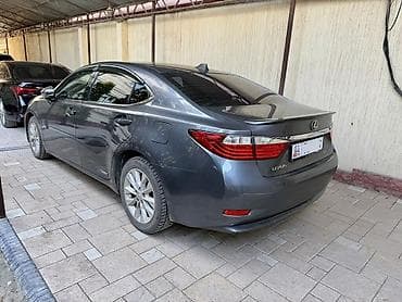 lc 300: Lexus ES: 2015 г., 2.5 л, Вариатор, Гибрид, Седан — 2