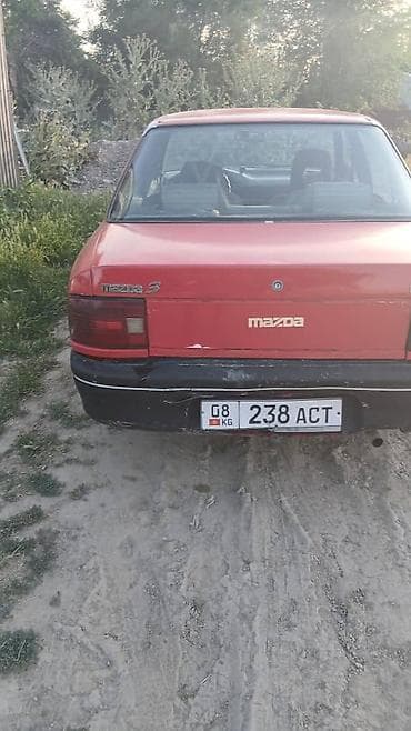 lexus es 2003: Mazda 323: 1993 г., 1.6 л, Механика, Бензин, Седан — 3