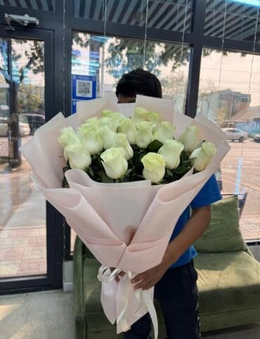 буудай сатам: Букет из белых роз - Состав: крупные белые розы с плотным бутоном — 1