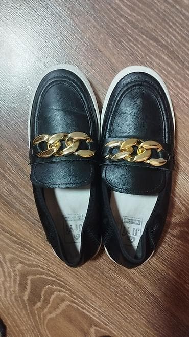 обувь мурская: Лоферы женские черные с декоративной цепочкой - Материал верха — 1