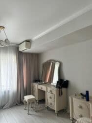 Үйдү ижарага алам: Таунхаус, 300 кв. м, 6 бөлмө, Менчик ээси, Евро оңдоо — 24