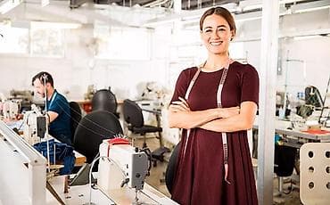 швеи в россию: Требуются ШВЕИ! Утюжники! Швея на распошив, пятнитка,прямострочка и — 1