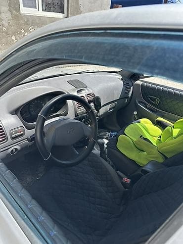 магна: Hyundai Accent: 2004 г., 1.5 л, Механика, Бензин, Седан — 2