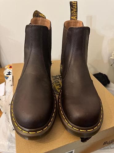 pull and beer: Dr. Martens — тёмно‑коричневые челси (Crazy Horse Leather) - Размер — 3