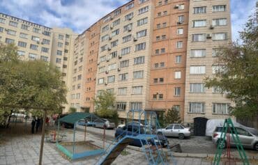 мкр улан 2 продаю квартиру: 1 комната, 45 м², 106 серия улучшенная, 5 этаж, Евроремонт — 10