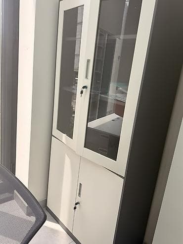 Мебельные гарнитуры: Продаем фисный комплект мебели Состав: - Рабочее место на базе — 4