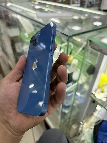 IPhone 13, синий - Экран 6.1" Super Retina XDR (OLED), вырез-«челка»